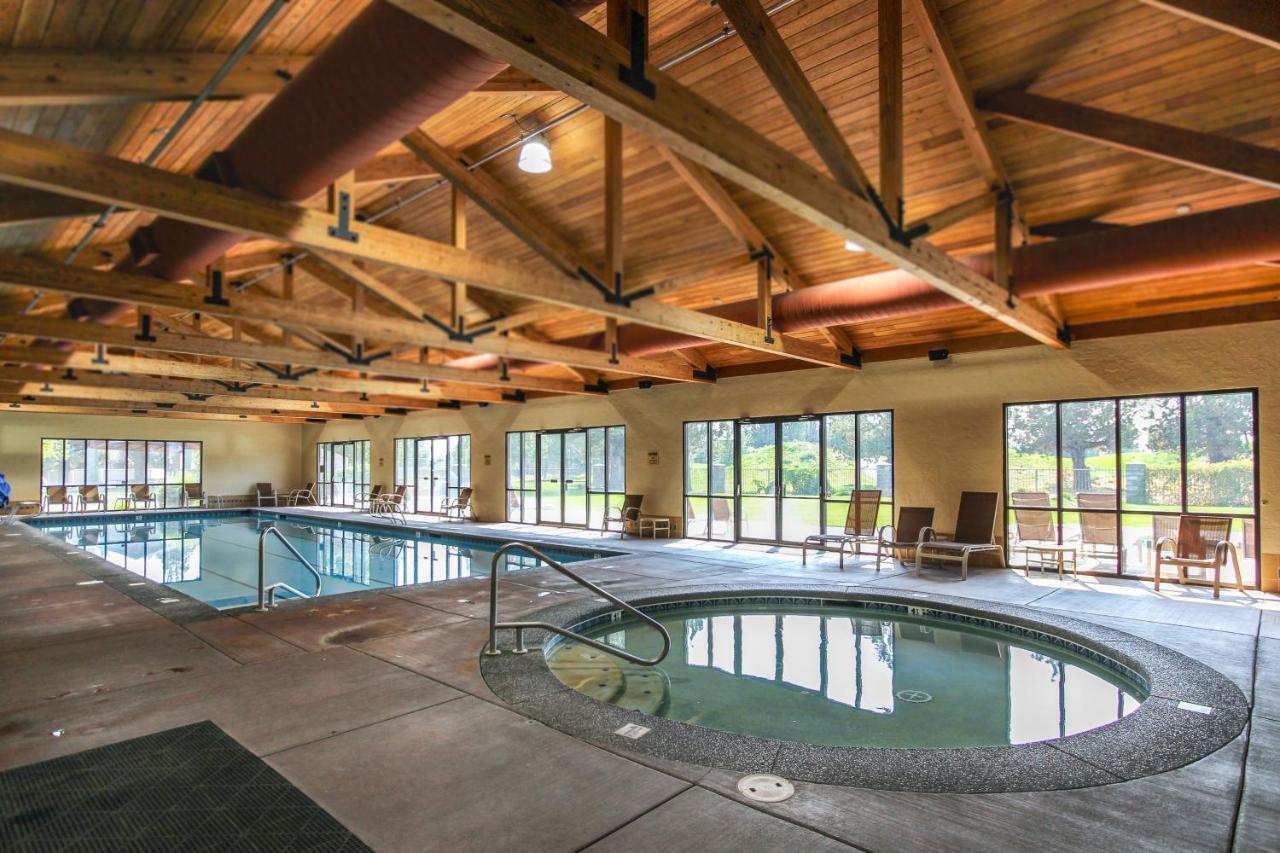Villa Eagle Crest Family Retreat à Redmond Extérieur photo